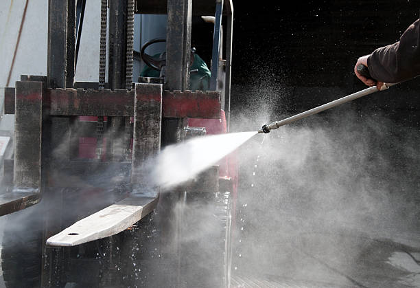 Garage Pressure Washing in Apple Mountain Lake, VA